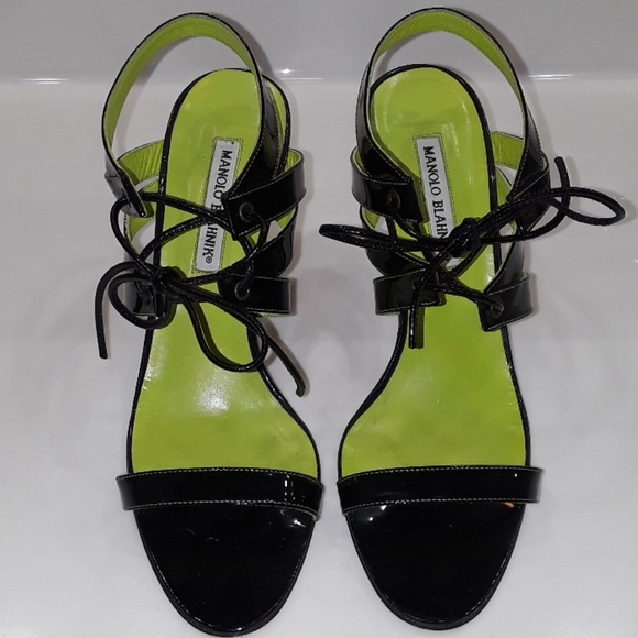 GORGEOUS Blahnik strappy heels - Picture 2 of 8